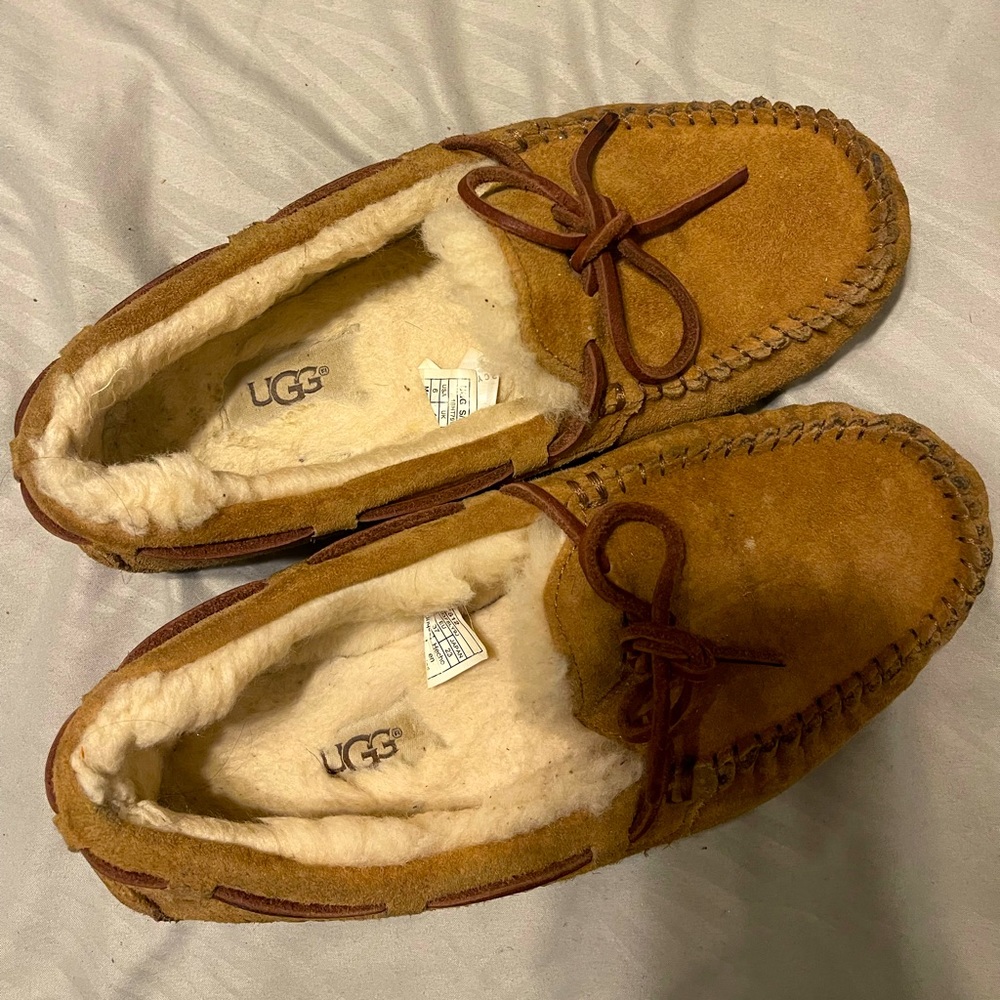 Ugg mocassins
